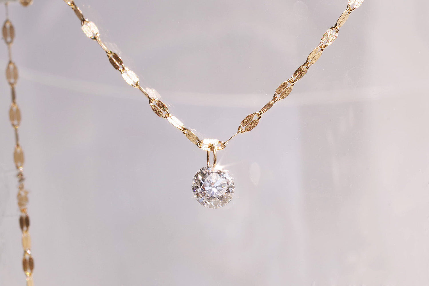 エッセンシャル