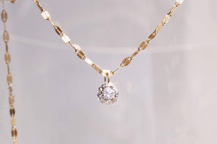 エッセンシャル