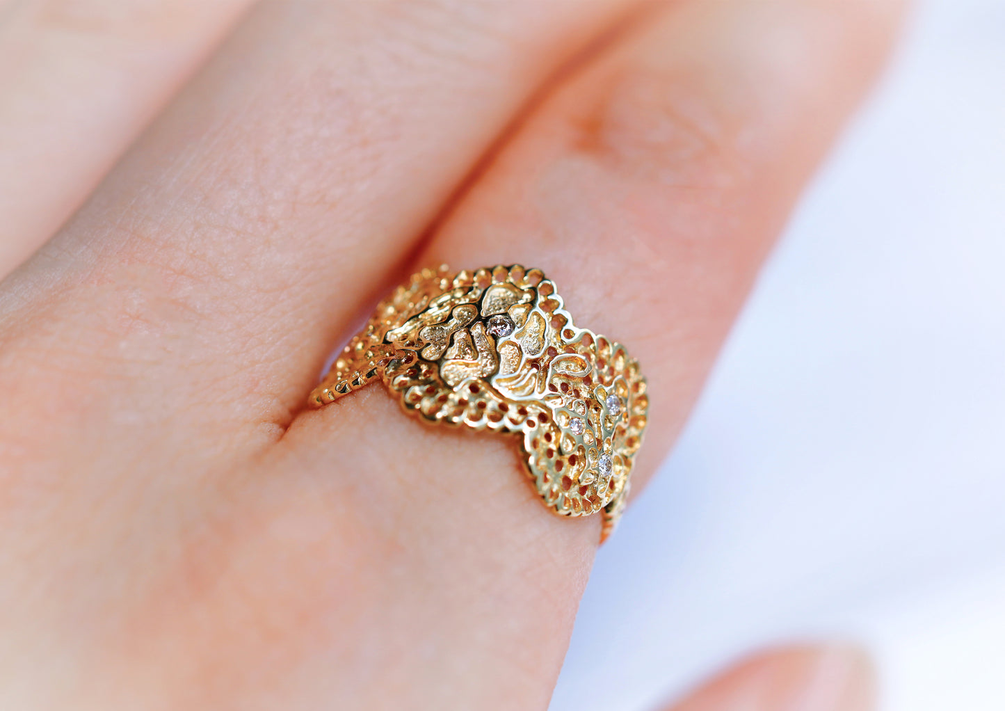 Scalloped Lace Ring