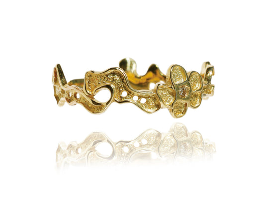 Swaying Flower Ring