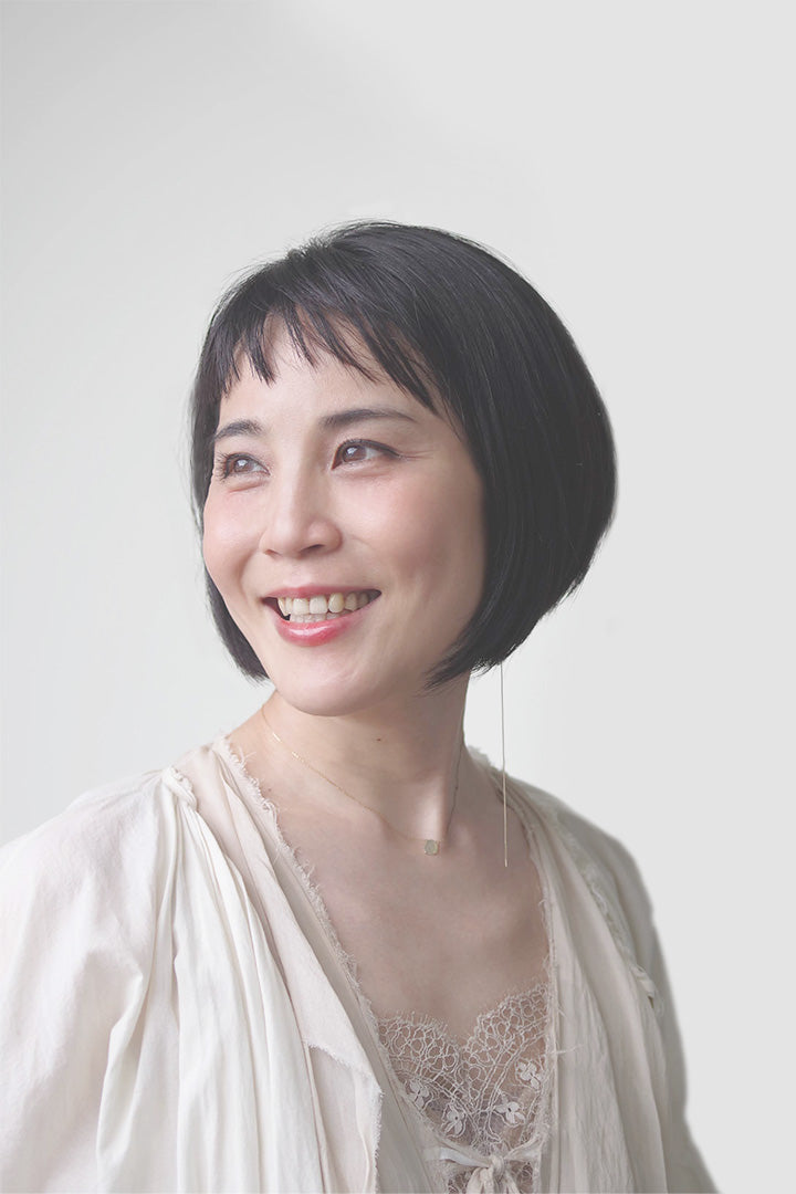 n a m - ジュエリーデザイナー Nami Maedaのポートレート