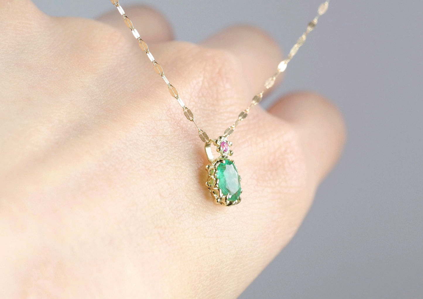 Elizabeth Necklace - Emerald Sapphire