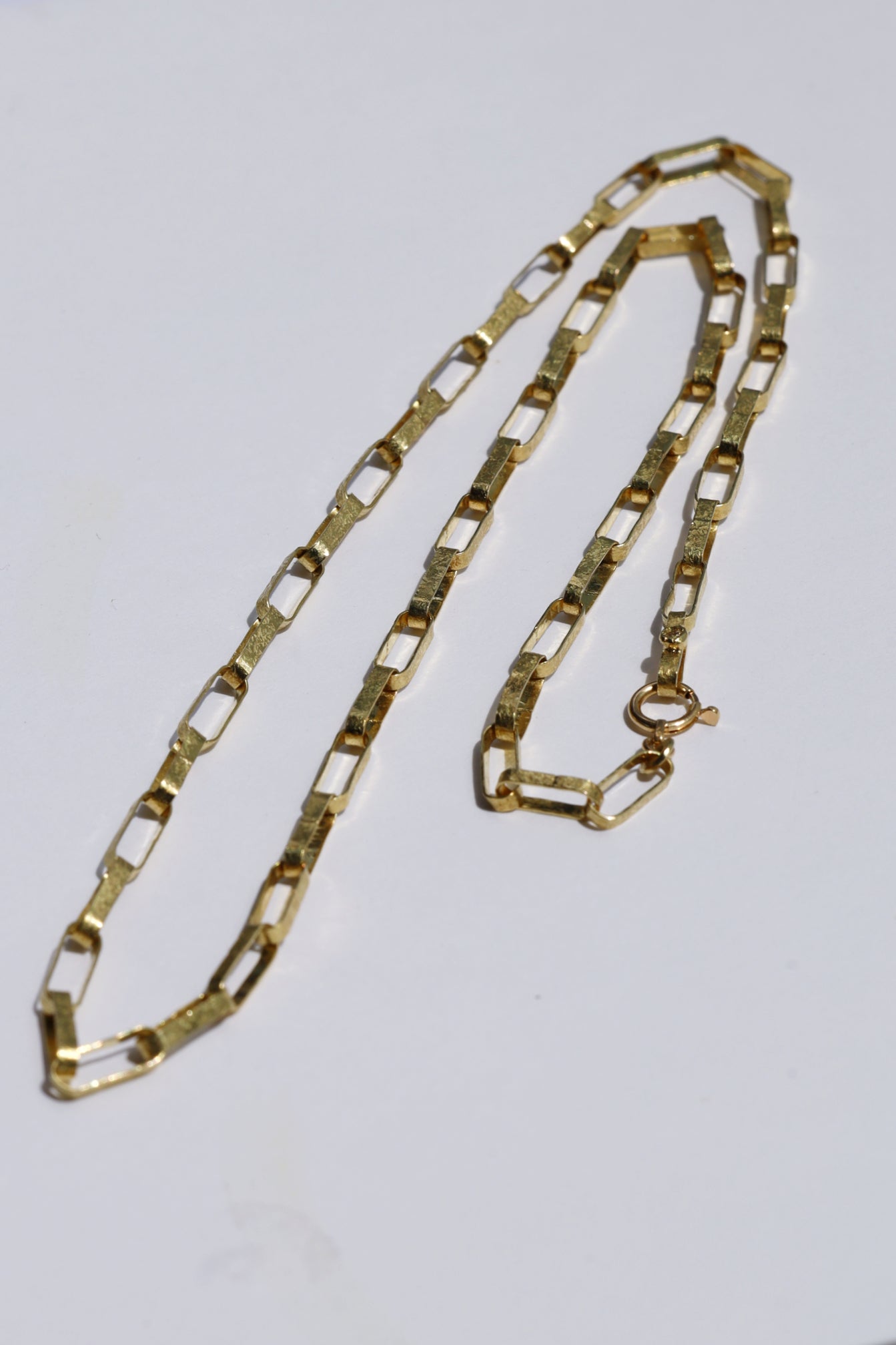 Hammer Texture Diamond Chain Necklace