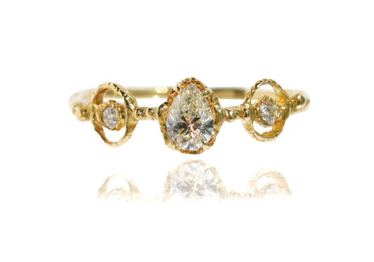 Pear-shaped Diamond Ring